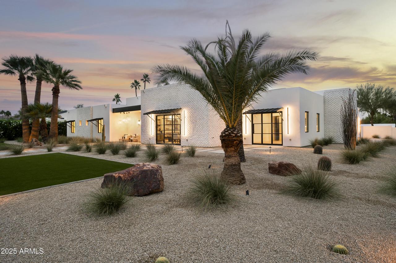 7001 E Joan De Arc Ave., Scottsdale, AZ 85254