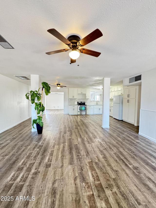 4916 W Earll Dr., Phoenix, AZ 85031