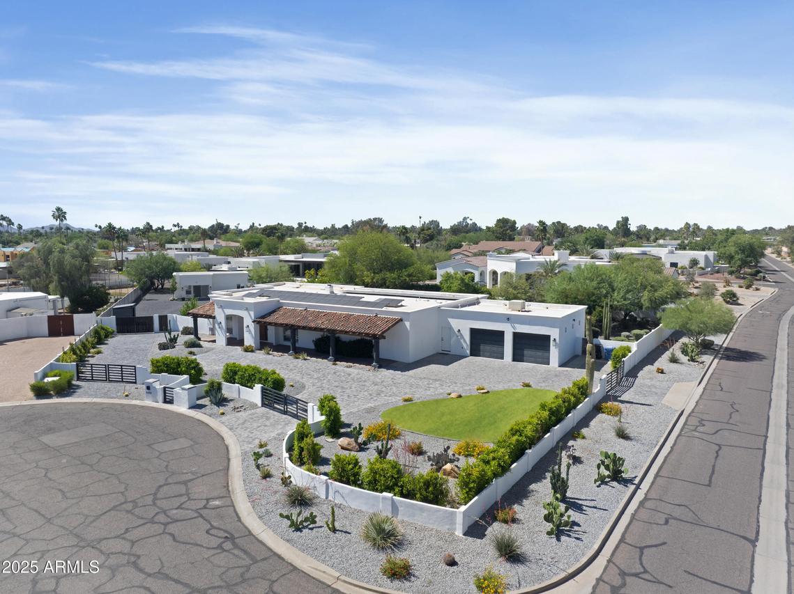 10024 N 61st Pl., Paradise Valley, AZ 85253