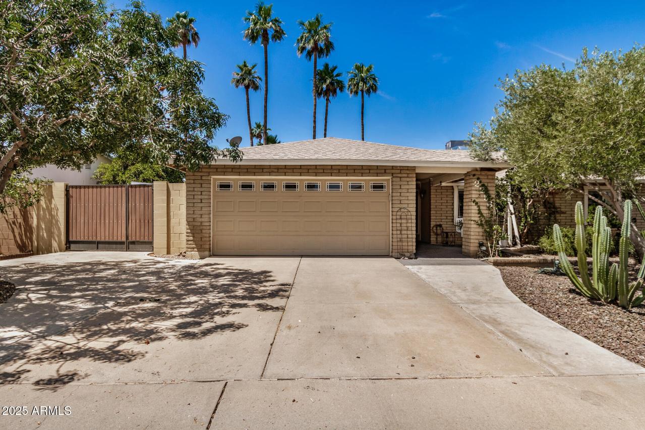2256 S Las Flores, Mesa, AZ 85202