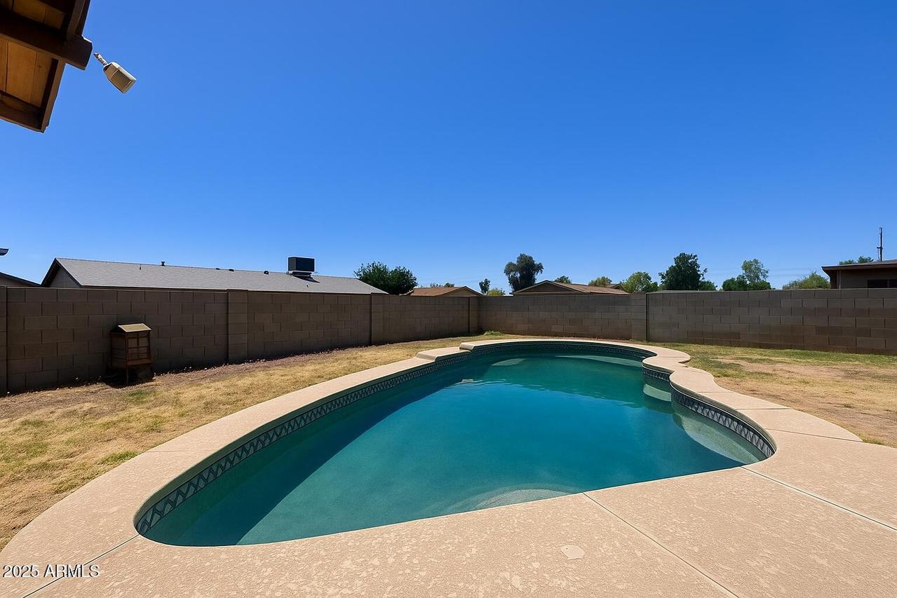 7525 W Turney Ave., Phoenix, AZ 85033