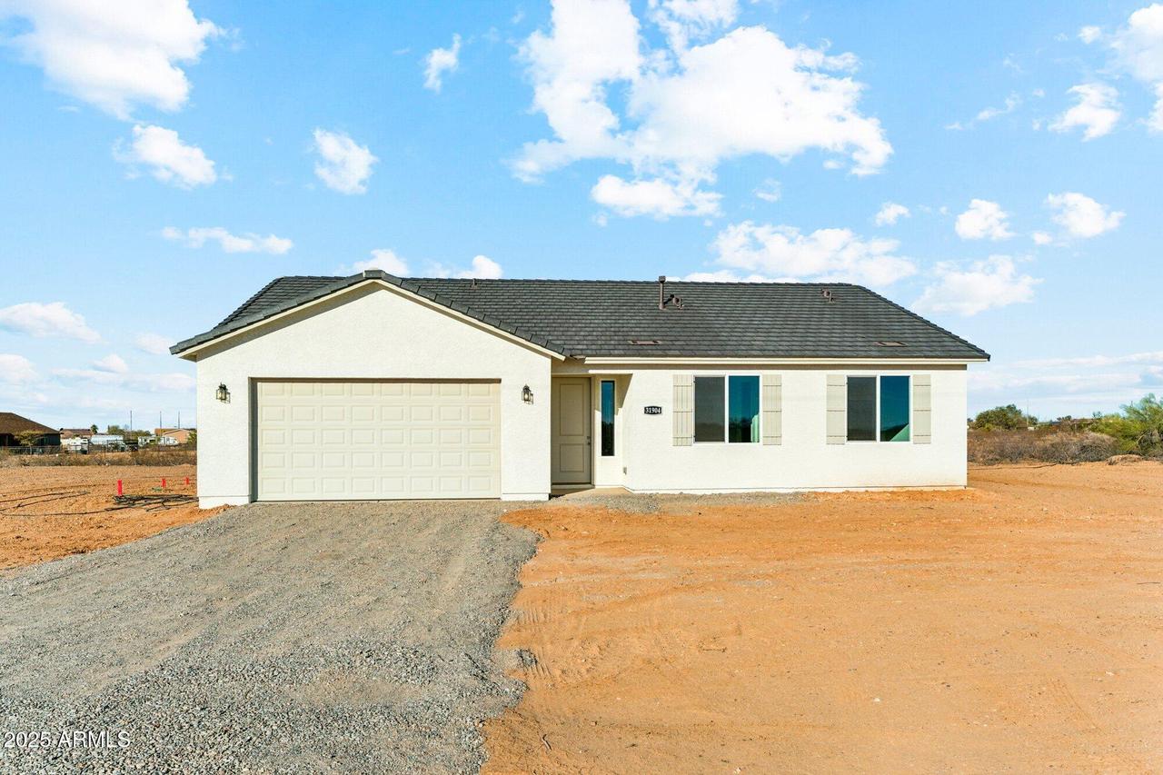 18931 W Crescent Way, Buckeye, AZ 85326