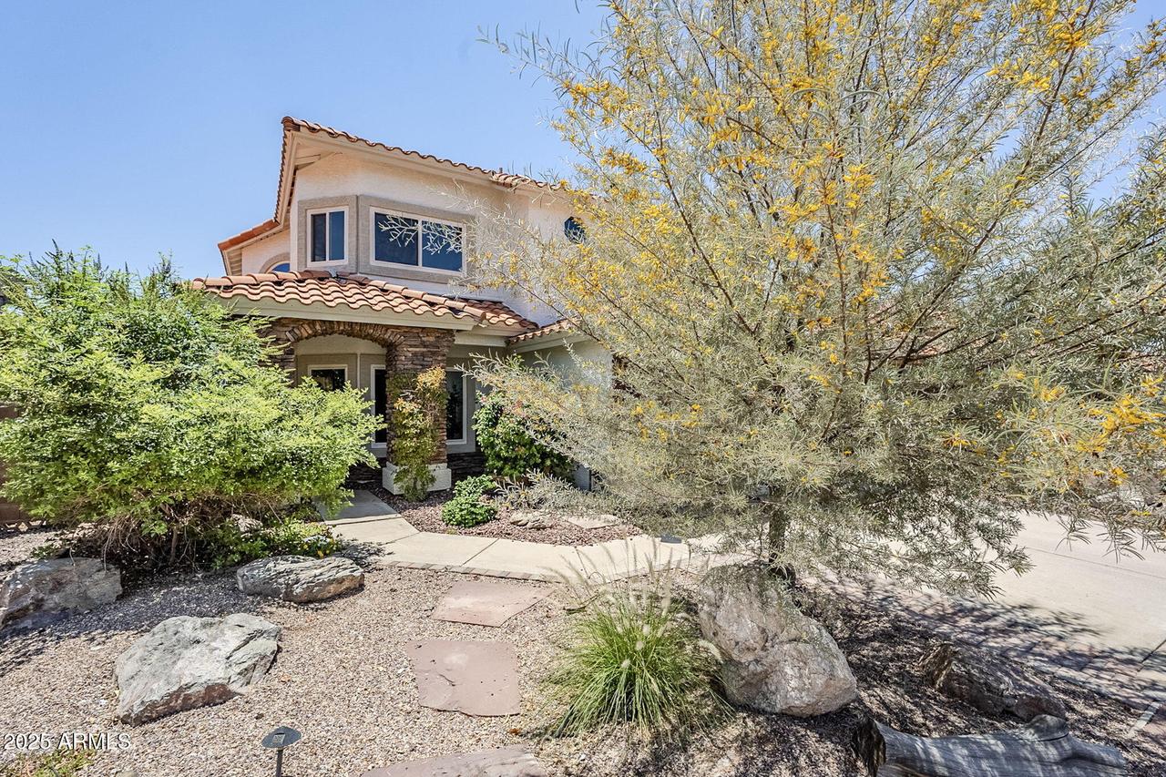 7535 W Kimberly Way, Glendale, AZ 85308