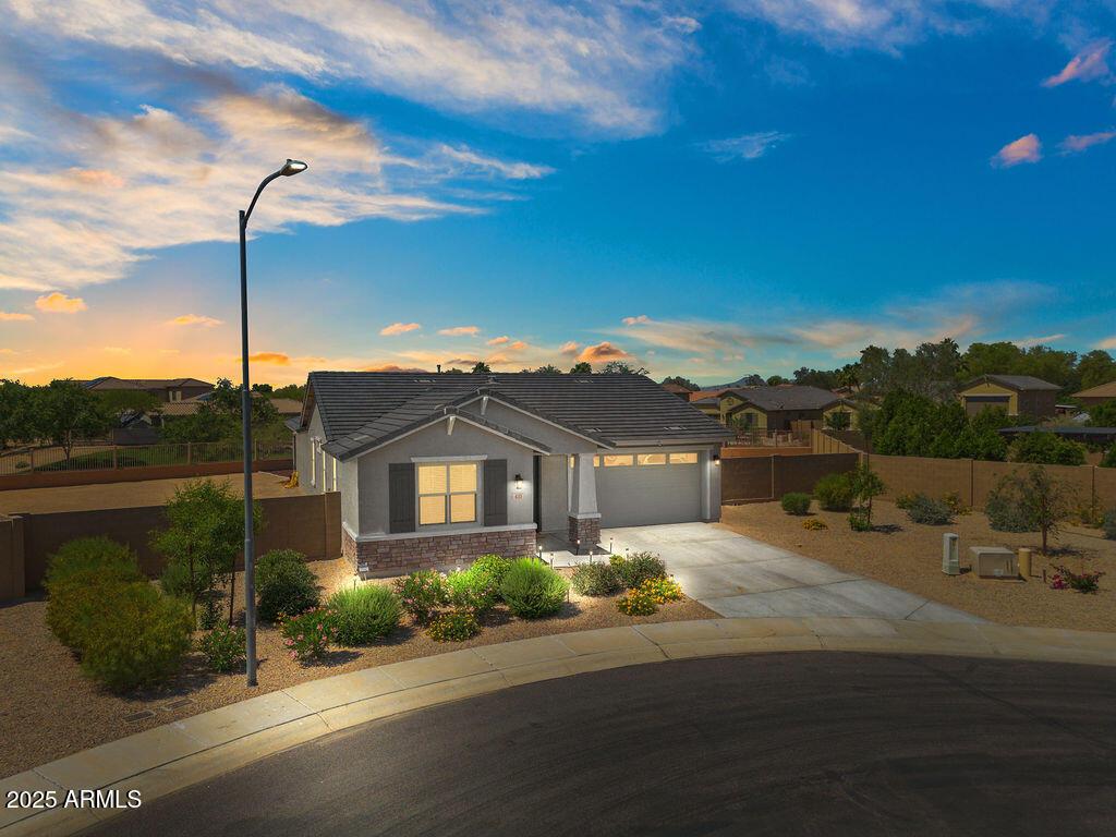 435 E Shellie Ct., Casa Grande, AZ 85122