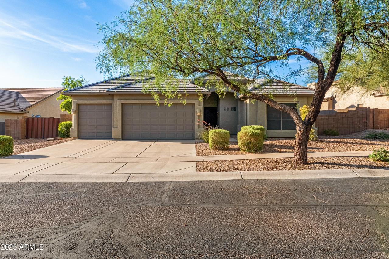 9532 E Knoll Cir., Mesa, AZ 85207