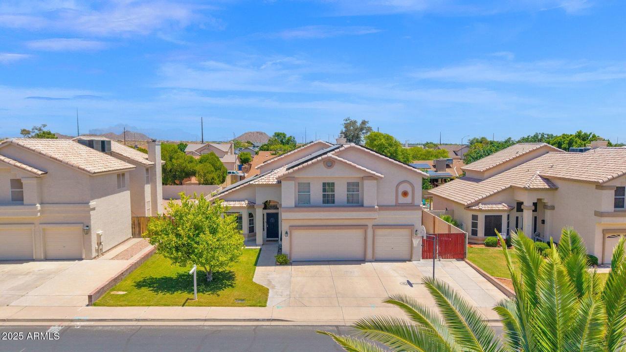 1755 N 74th Pl., Mesa, AZ 85207