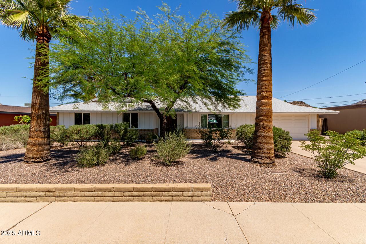 9623 N 34th Pl., Phoenix, AZ 85028
