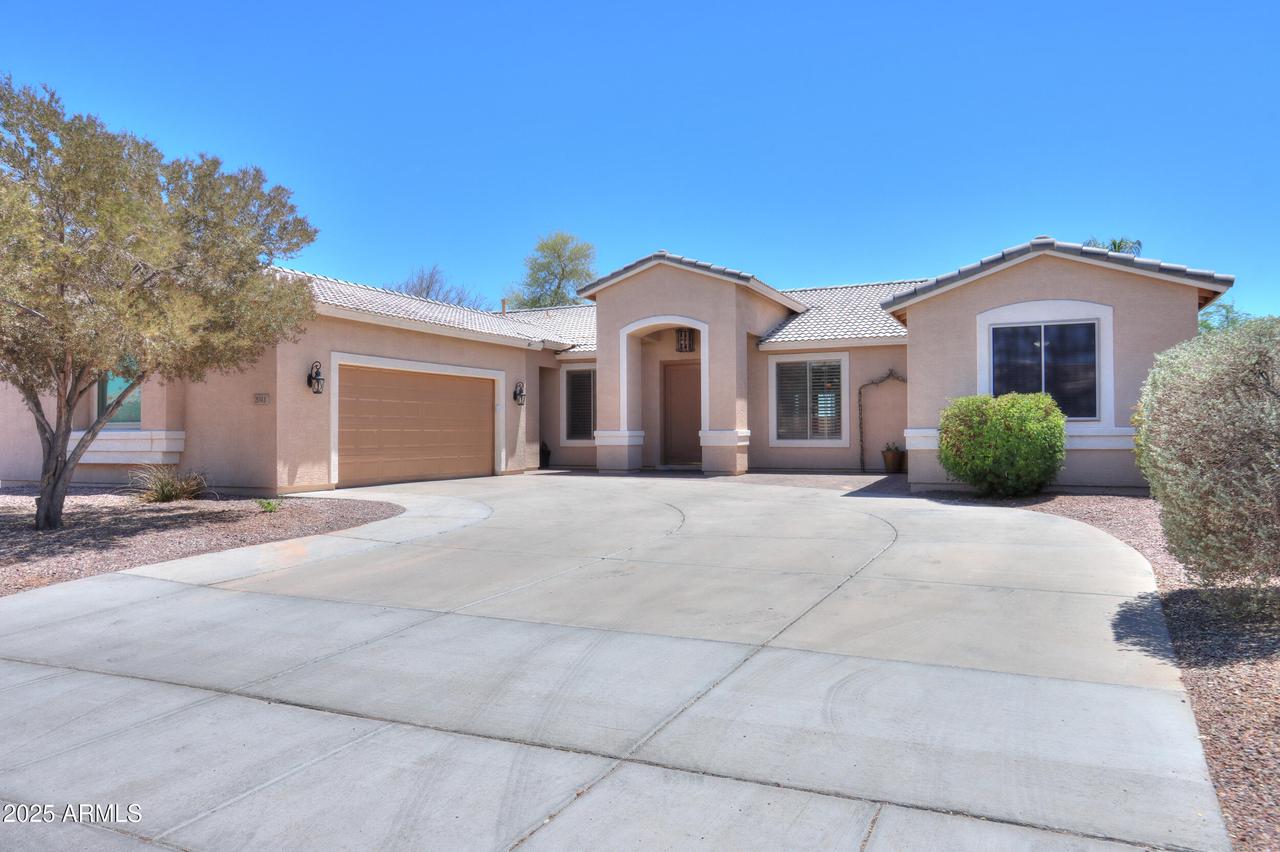 2041 E Palm Beach Dr., Chandler, AZ 85249