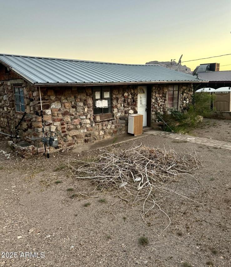 829 W Spray St., Superior, AZ 85173