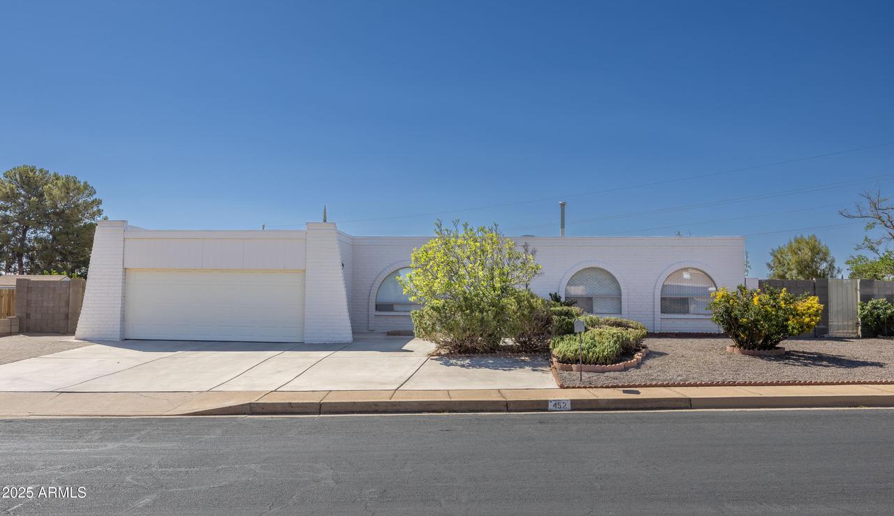 452 Savanna Dr., Sierra Vista, AZ 85635