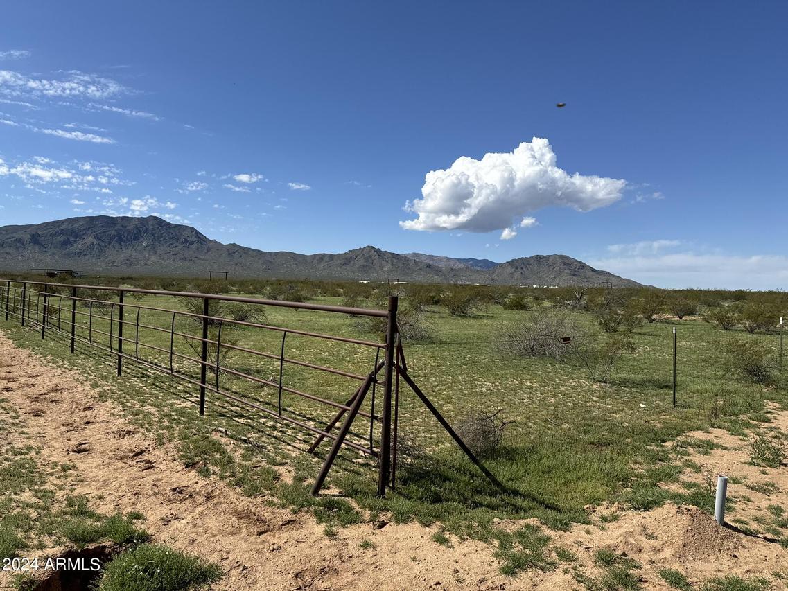 00XX N 529th Ave Parcel 2b #-, Aguila, AZ 85320