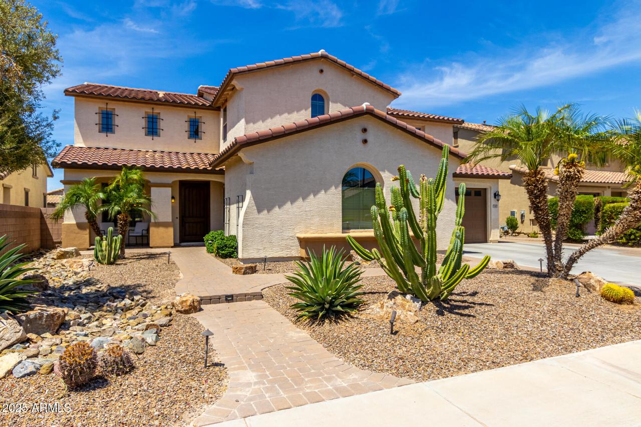 2460 E Crescent Way, Gilbert, AZ 85298