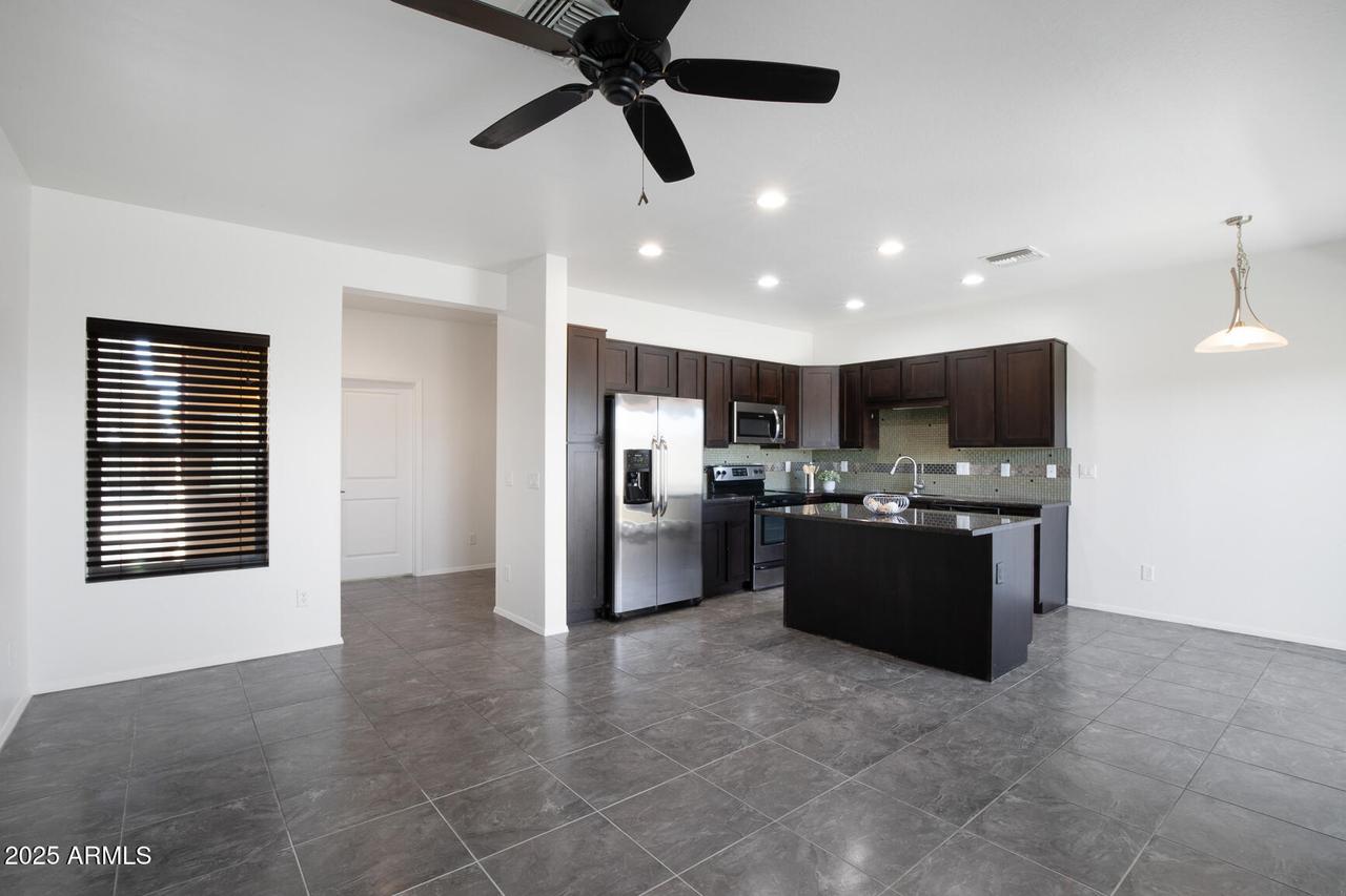 3113 E Danbury Rd. #10, Phoenix, AZ 85032