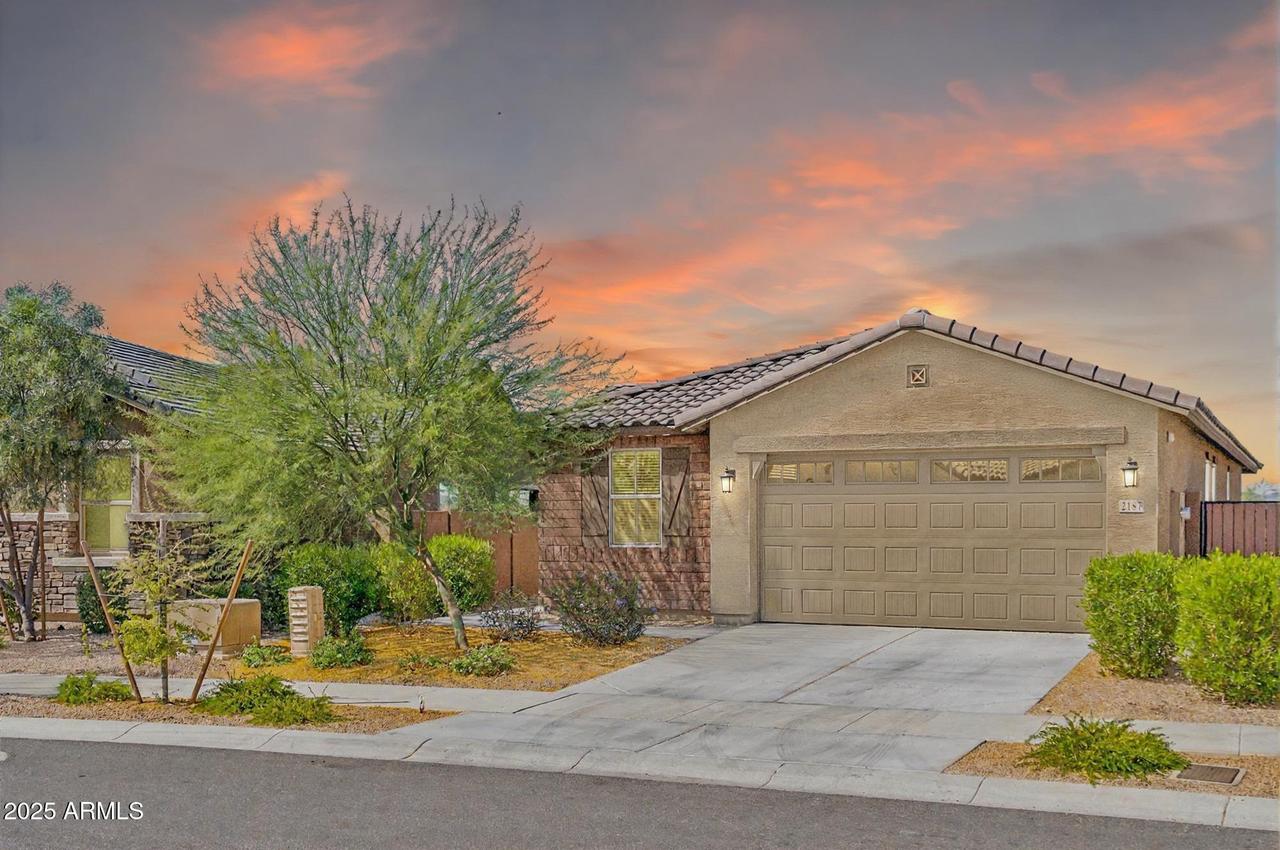 2187 W Burnside Tr., Phoenix, AZ 85085