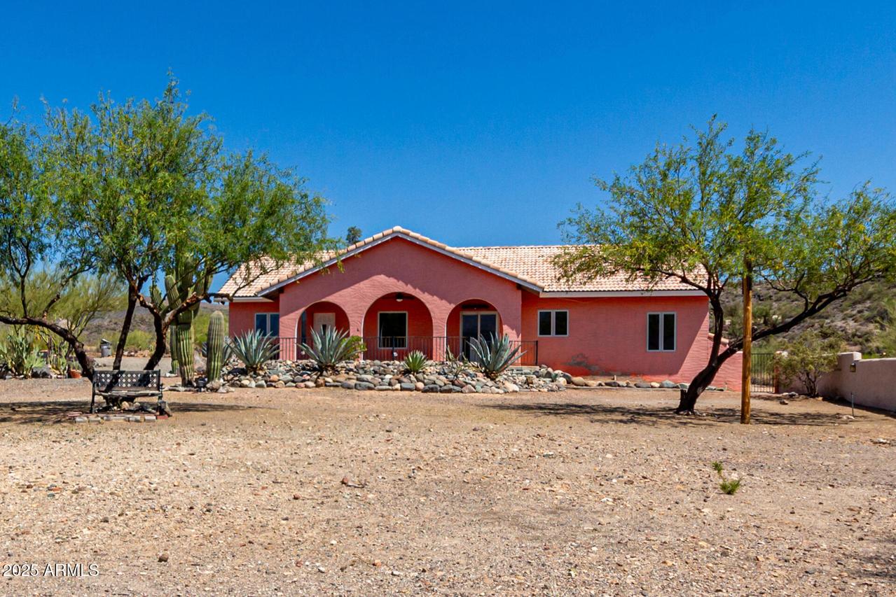 34975 S Cholla Dr., Black Canyon City, AZ 85324
