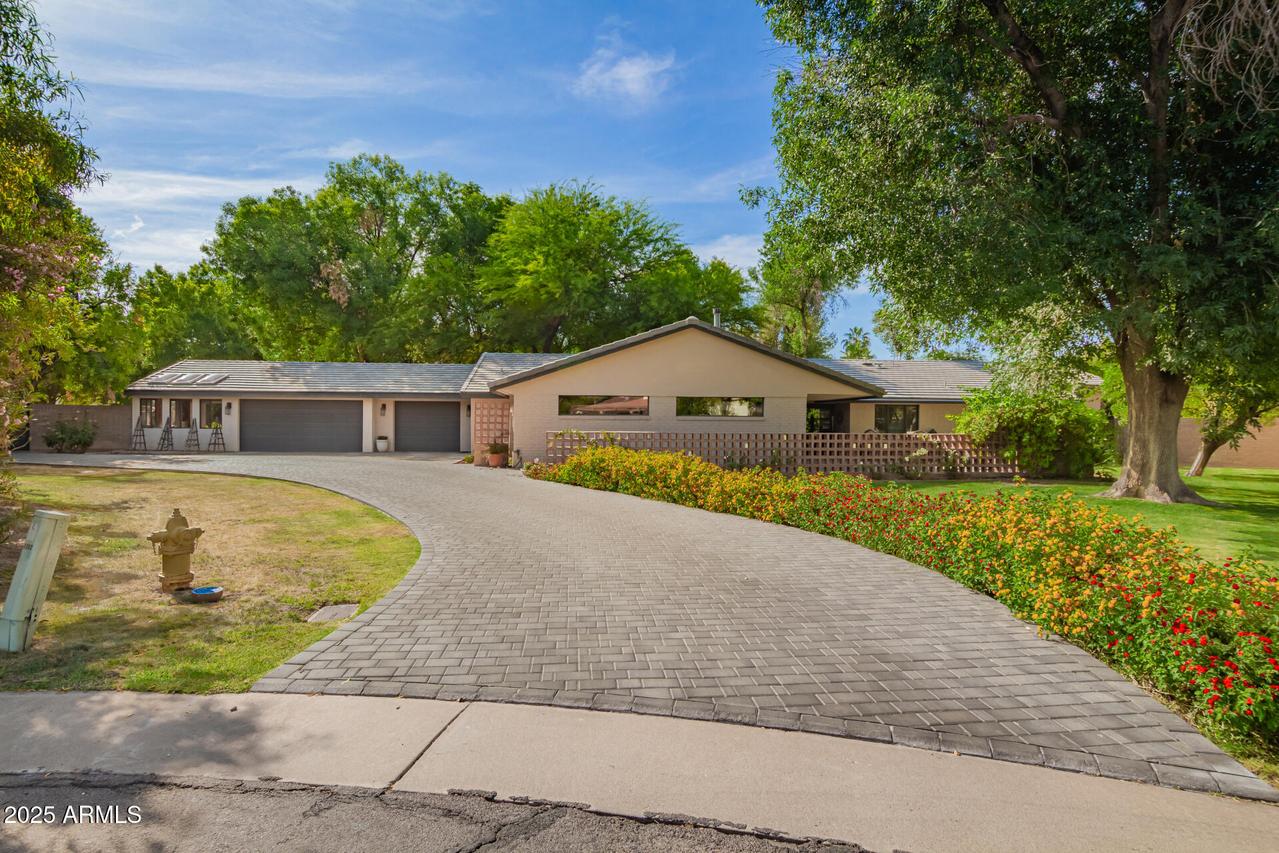 8302 S Jentilly Ln., Tempe, AZ 85284