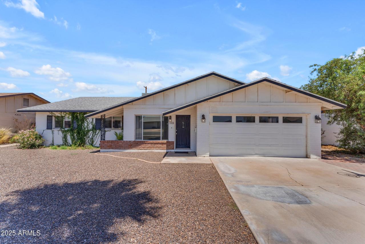1020 E Concorda Dr., Tempe, AZ 85282
