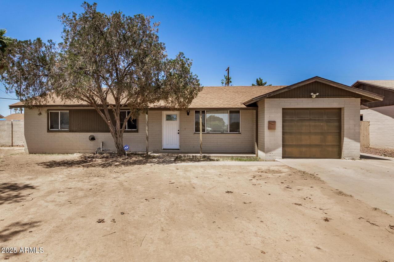 3562 W Seldon Ln., Phoenix, AZ 85051