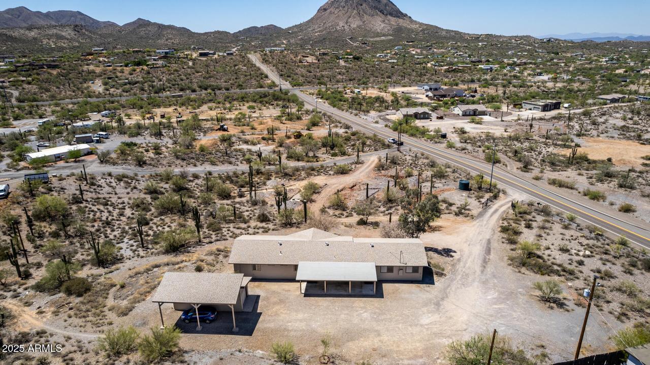 48451 N 27th Ave., New River, AZ 85087