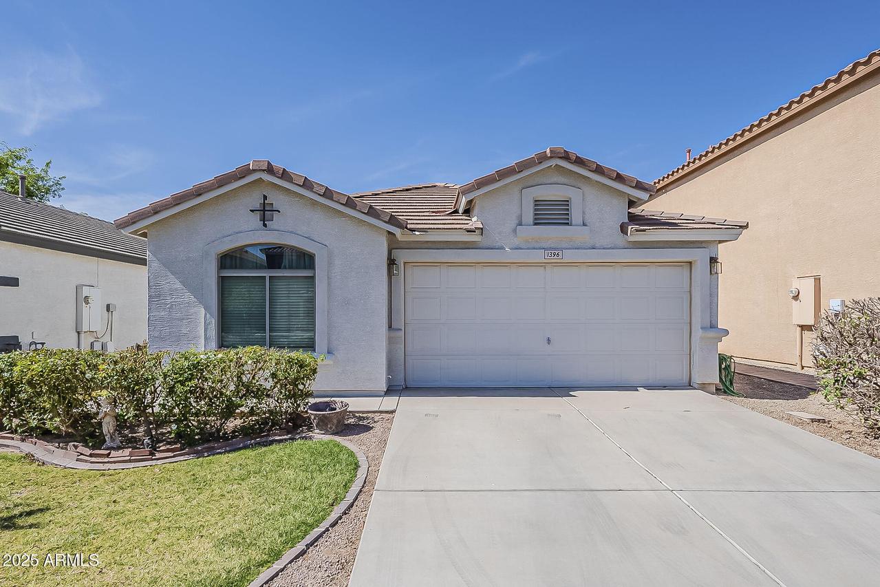 1396 E Leslie Ave., San Tan Valley, AZ 85140
