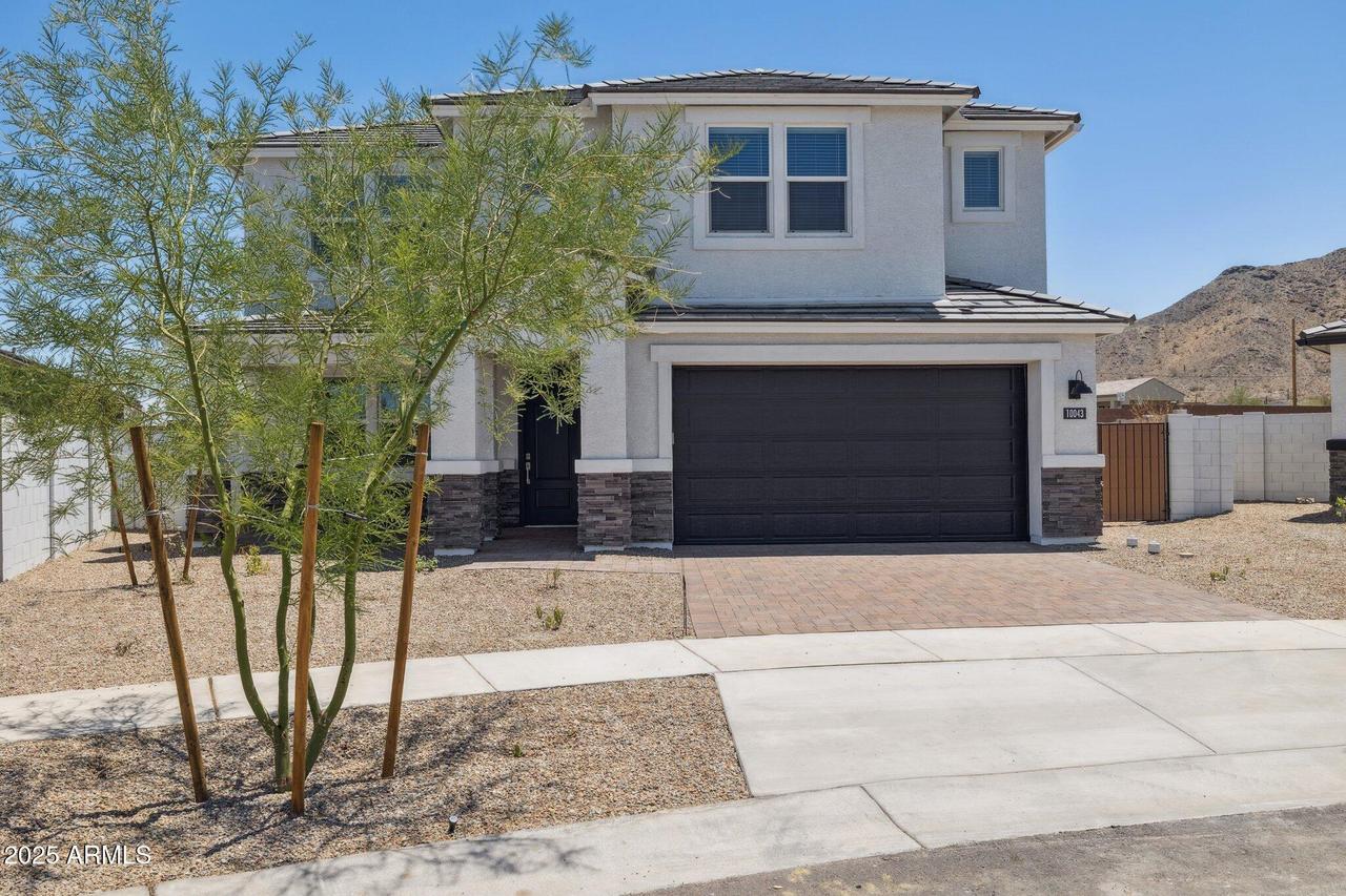 10043 S 23rd Dr., Phoenix, AZ 85041