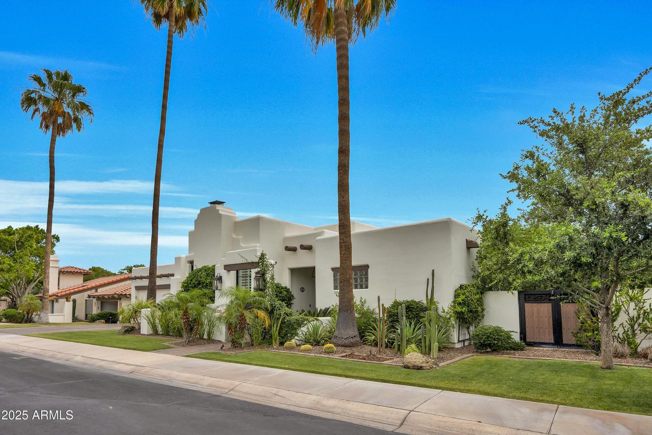 3109 E Sierra Madre Way, Phoenix, AZ 85016