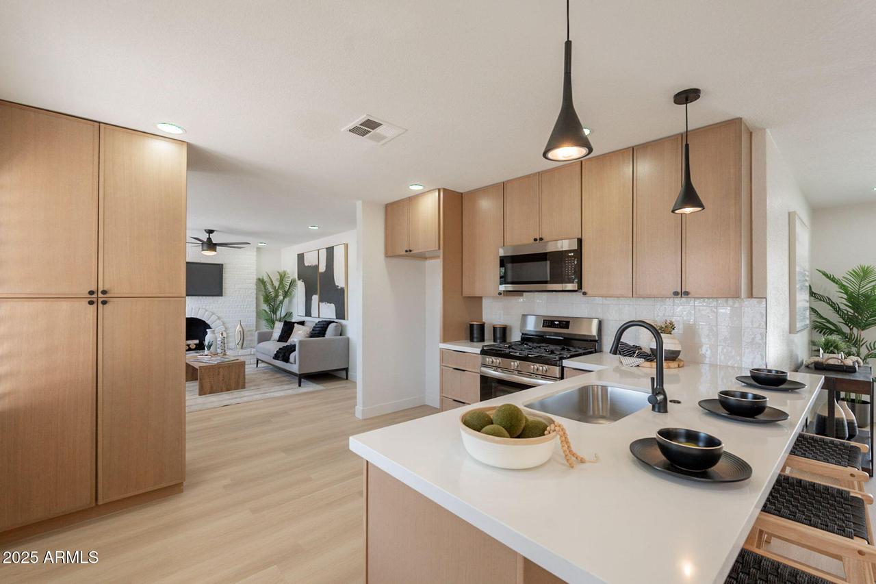 1720 W Behrend Dr., Phoenix, AZ 85027