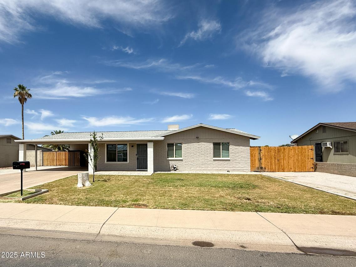 12230 N 47th Dr., Glendale, AZ 85304