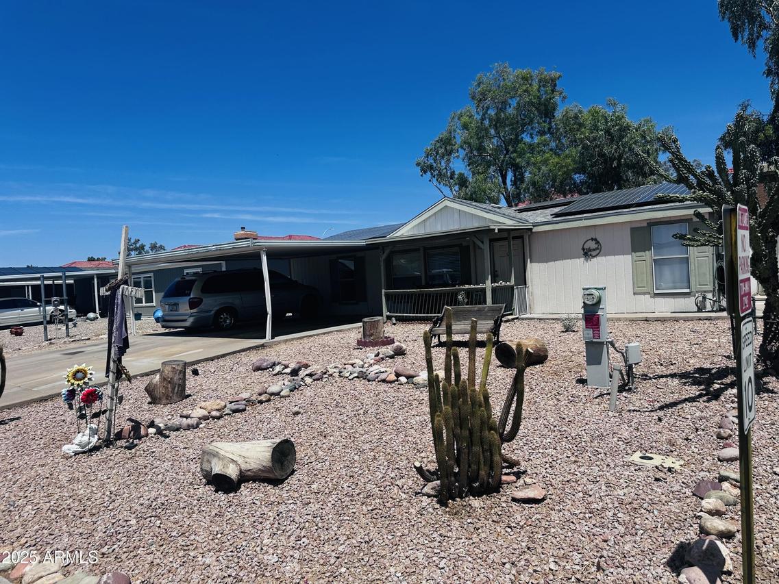 2011 N 26th Cir., Mesa, AZ 85213