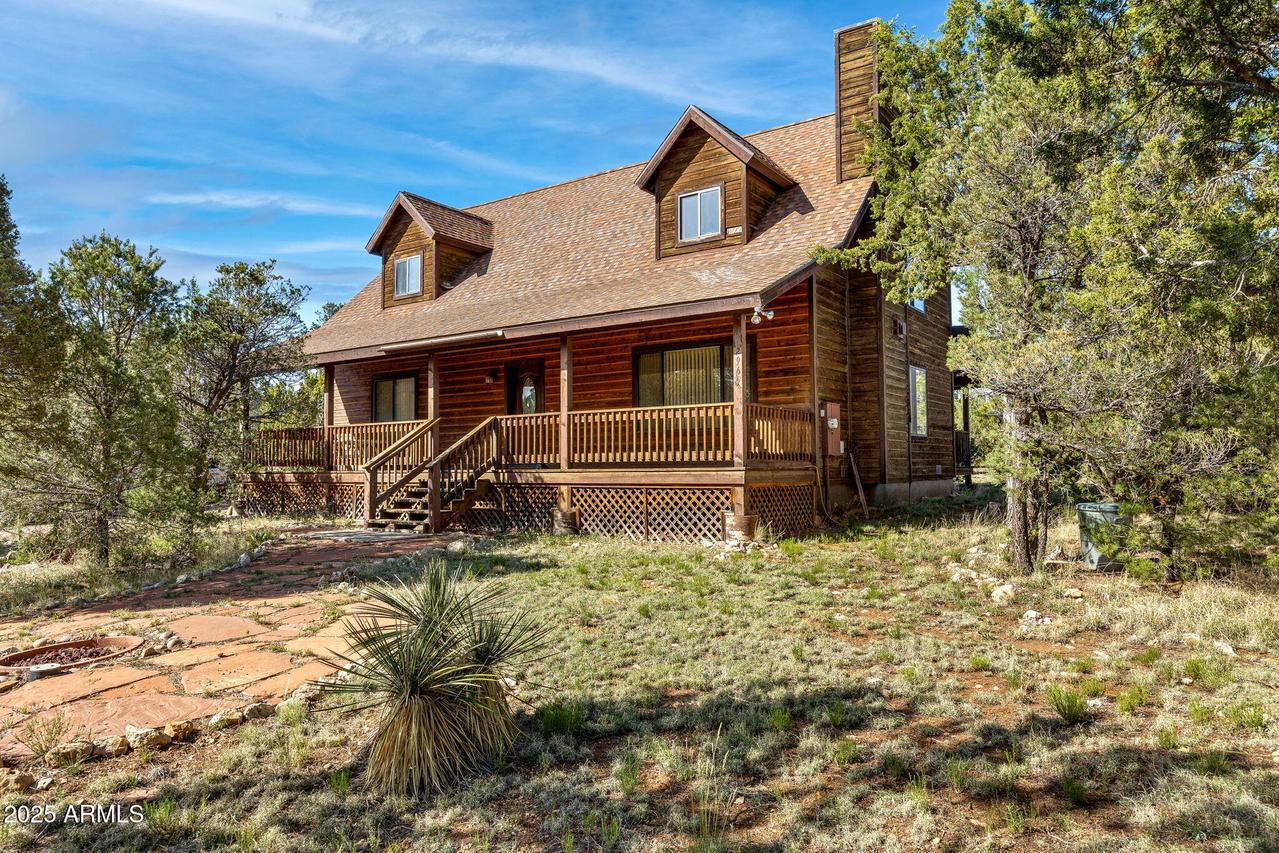2969 Lookout Ln., Overgaard, AZ 85933