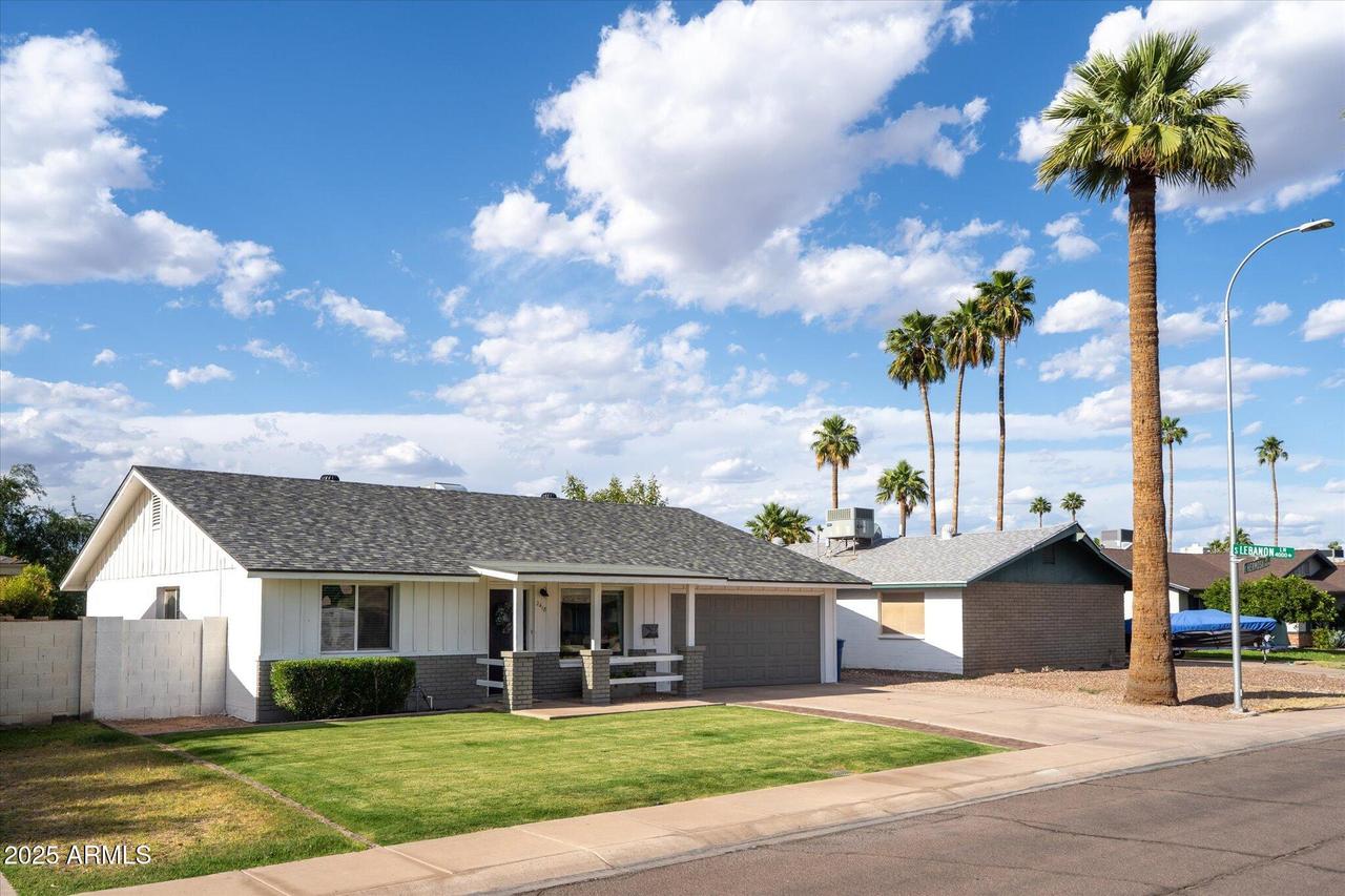 2418 E Hermosa Dr., Tempe, AZ 85282