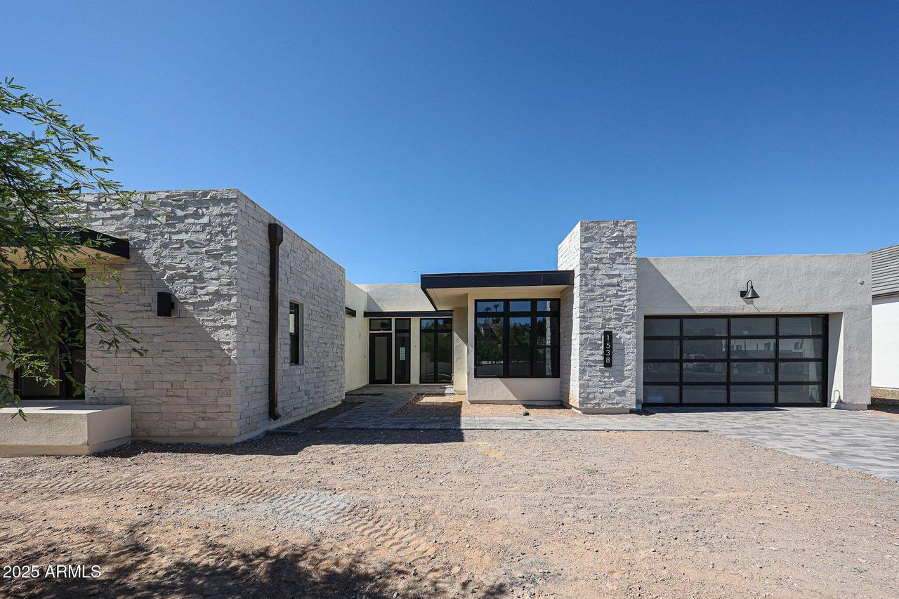 1538 W Wagon Wheel Dr., Phoenix, AZ 85021