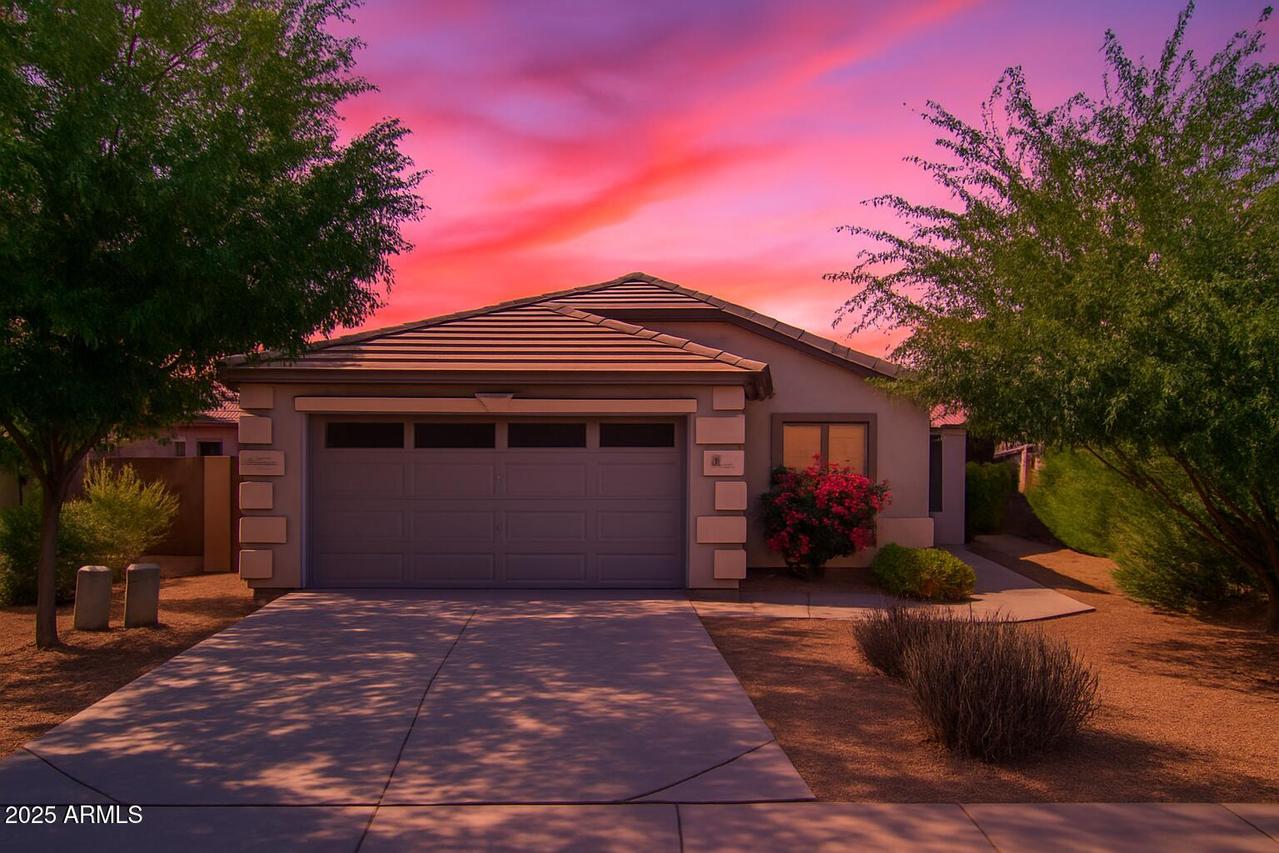 154 W Hayden Park Rd., San Tan Valley, AZ 85143