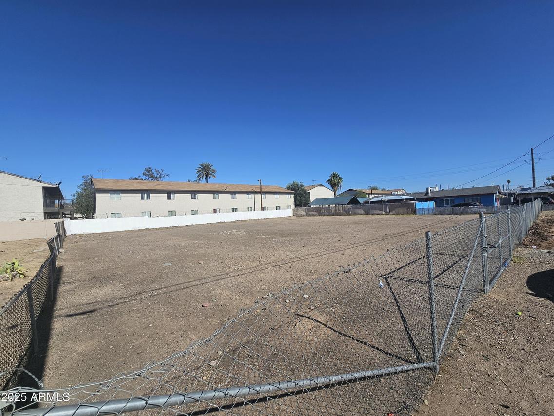 4410 N Black Canyon Hwy. #MB, Phoenix, AZ 85017