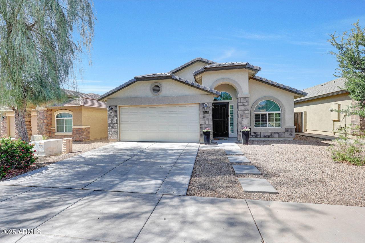 2716 W Sunland Ave., Phoenix, AZ 85041