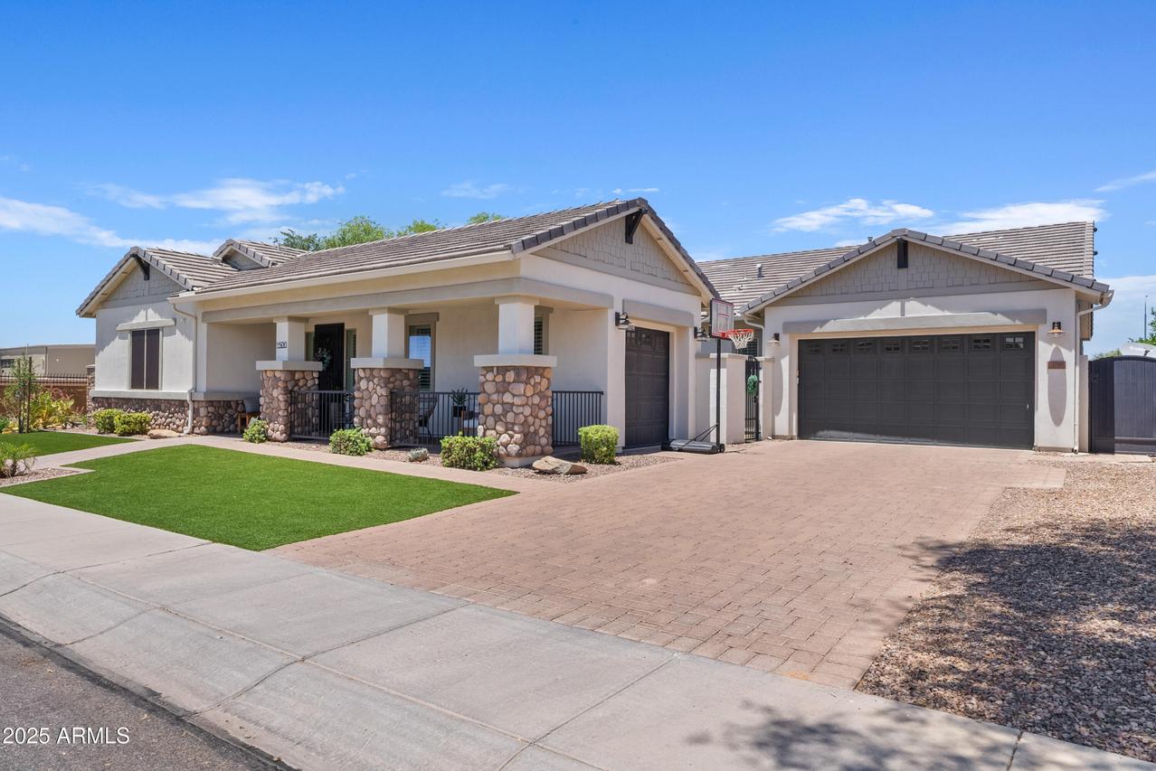 1500 E Sagittarius Pl., Chandler, AZ 85249