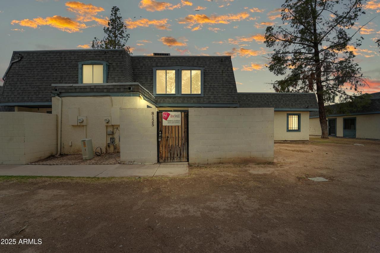 8125 N 32nd Dr., Phoenix, AZ 85051