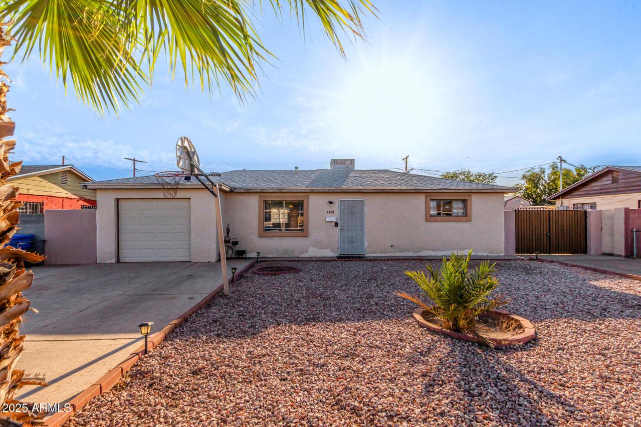 4408 N 29th Ave., Phoenix, AZ 85017