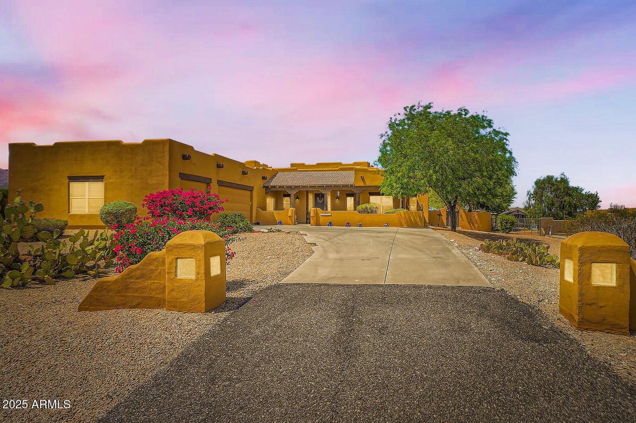 19834 W Minnezona Ave., Litchfield Park, AZ 85340