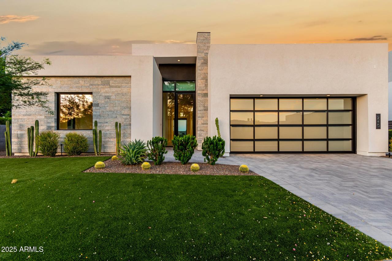 6970 E Joshua Tree Ln., Paradise Valley, AZ 85253