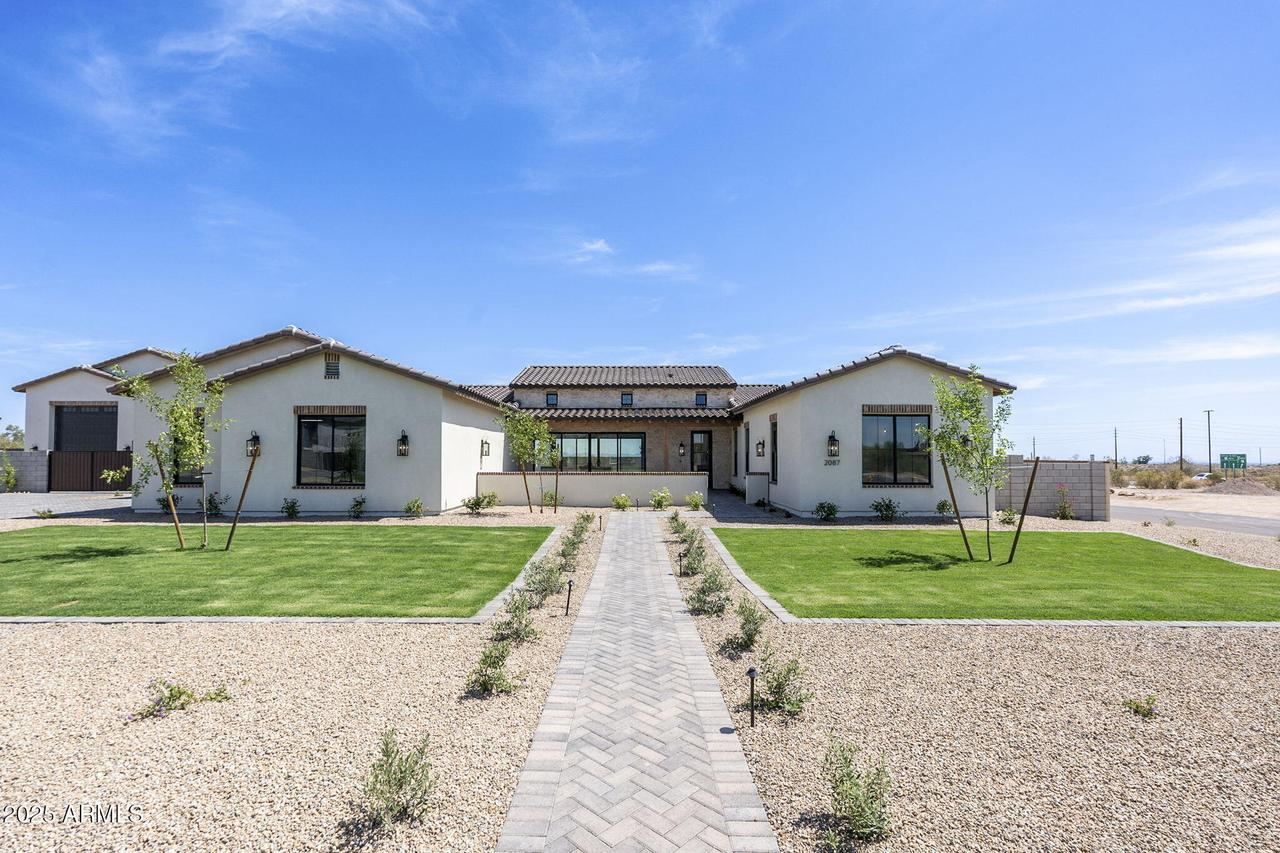 2087 N 77th Pl., Mesa, AZ 85207