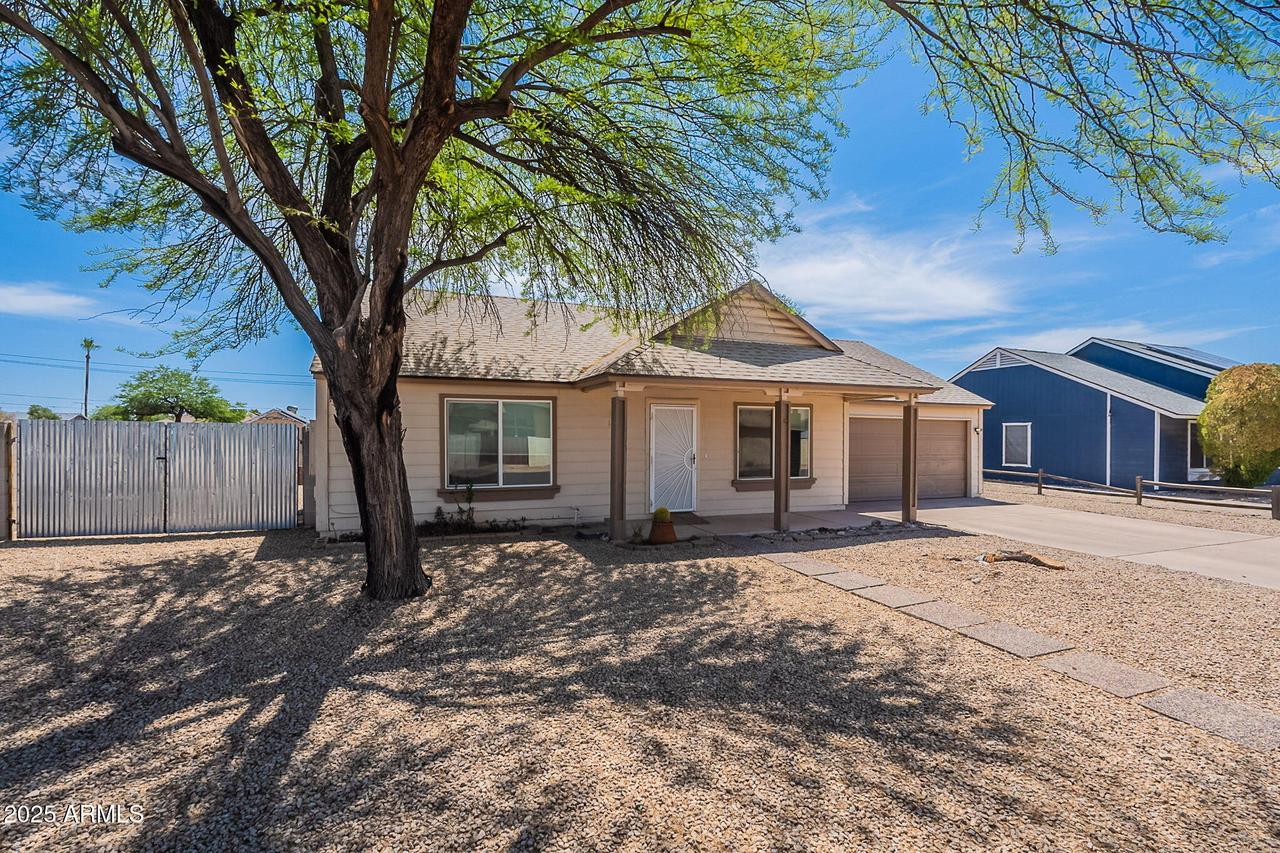 12613 N 51st Dr., Glendale, AZ 85304