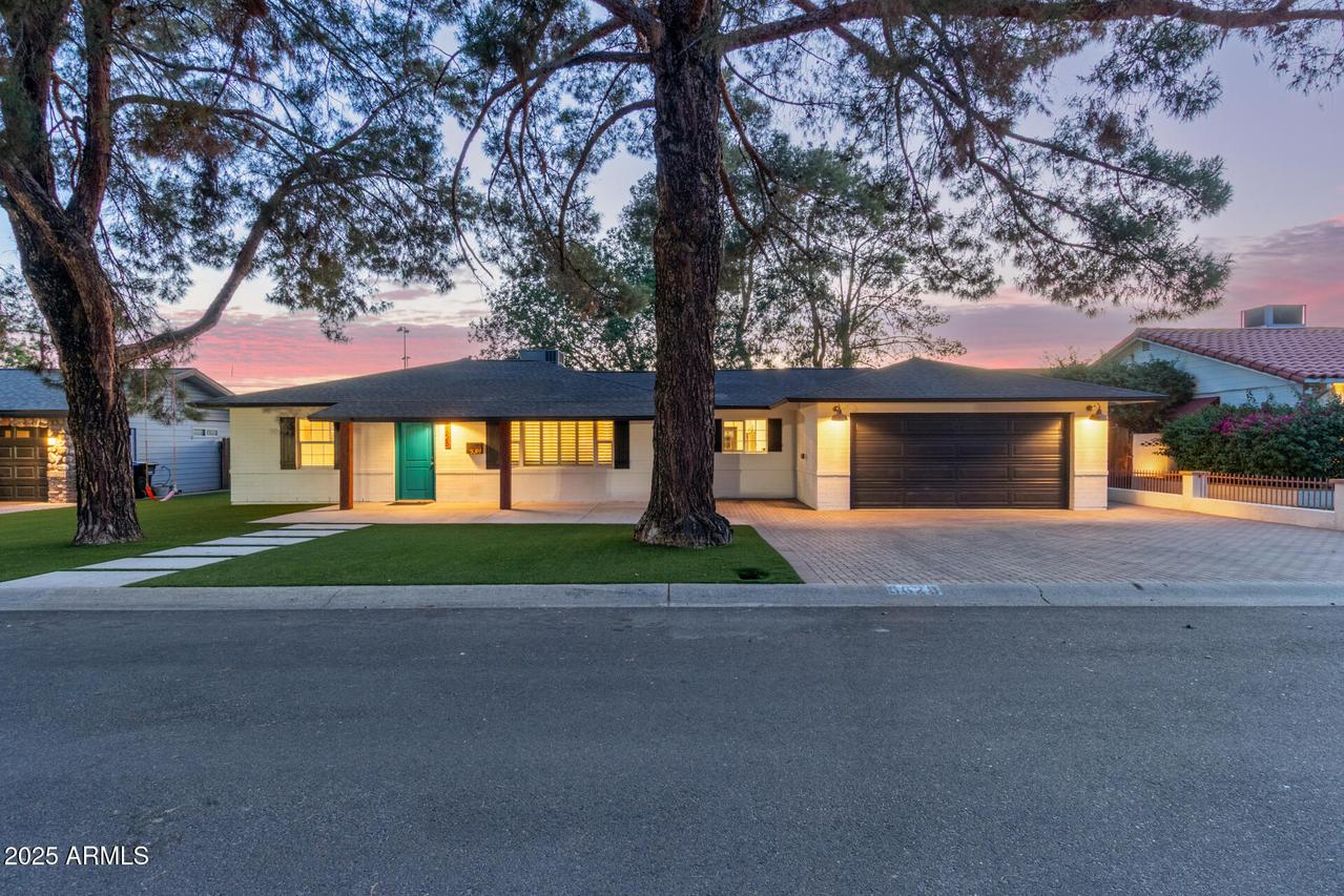 6628 N 2nd Ave., Phoenix, AZ 85013