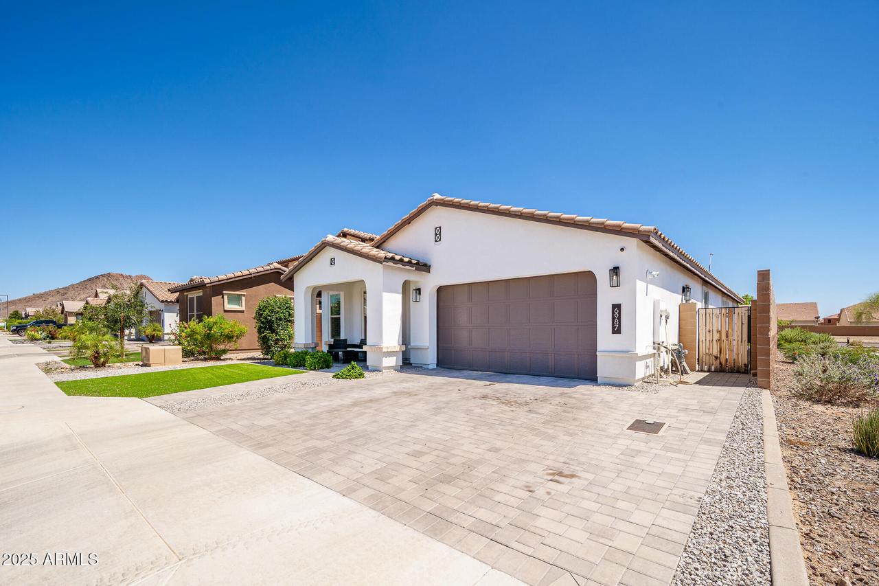 6987 W Spur Dr., Peoria, AZ 85383