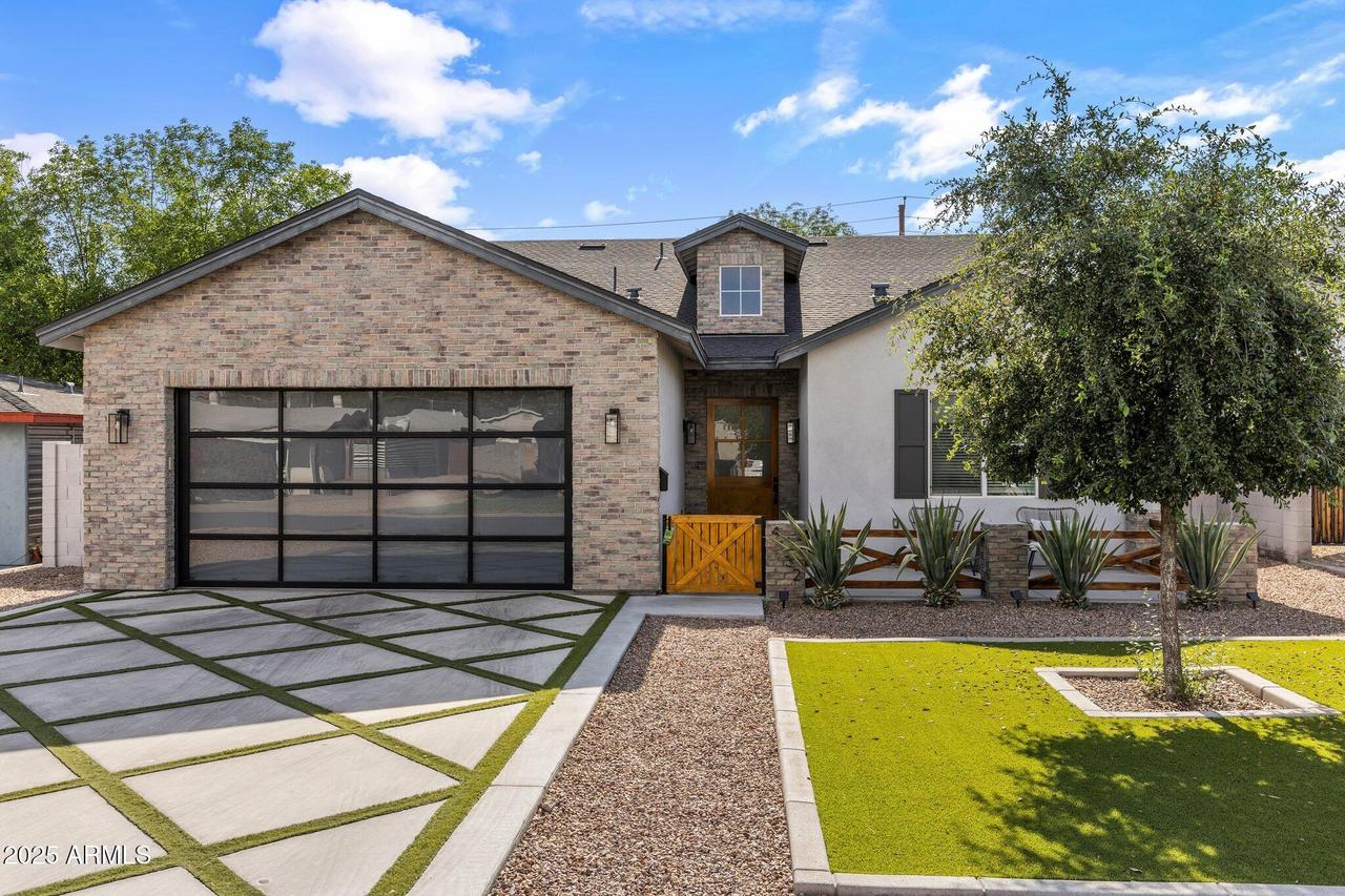 4132 N 42nd St., Phoenix, AZ 85018