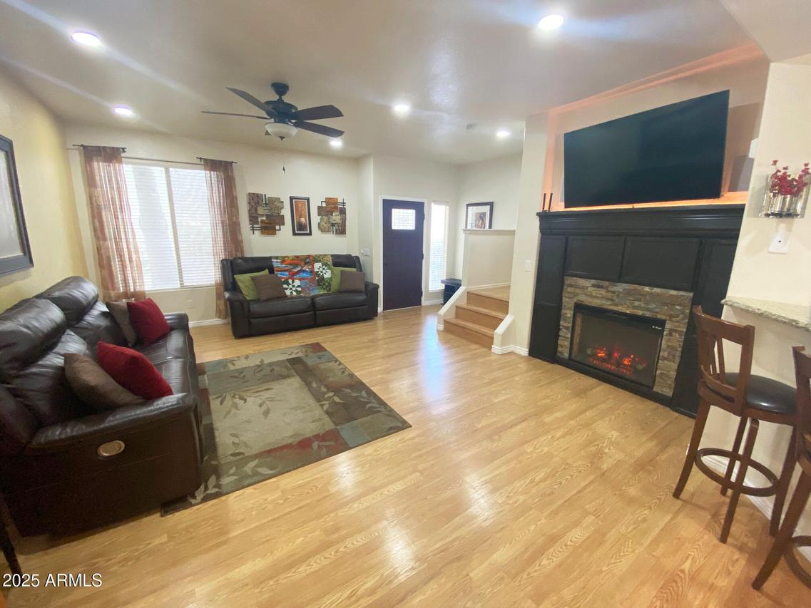 4805 E Kachina Tr. #25, Phoenix, AZ 85044