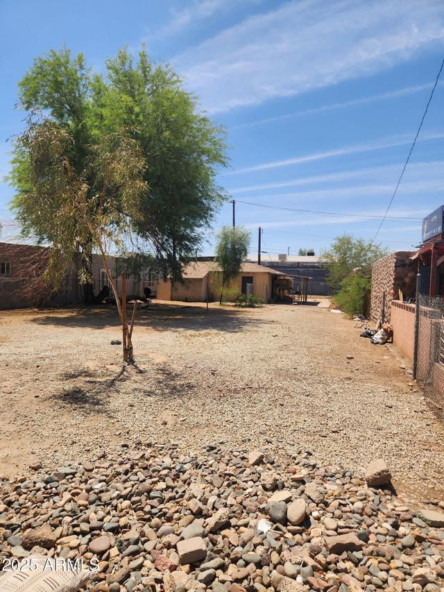 2825 E Adams St., Phoenix, AZ 85034