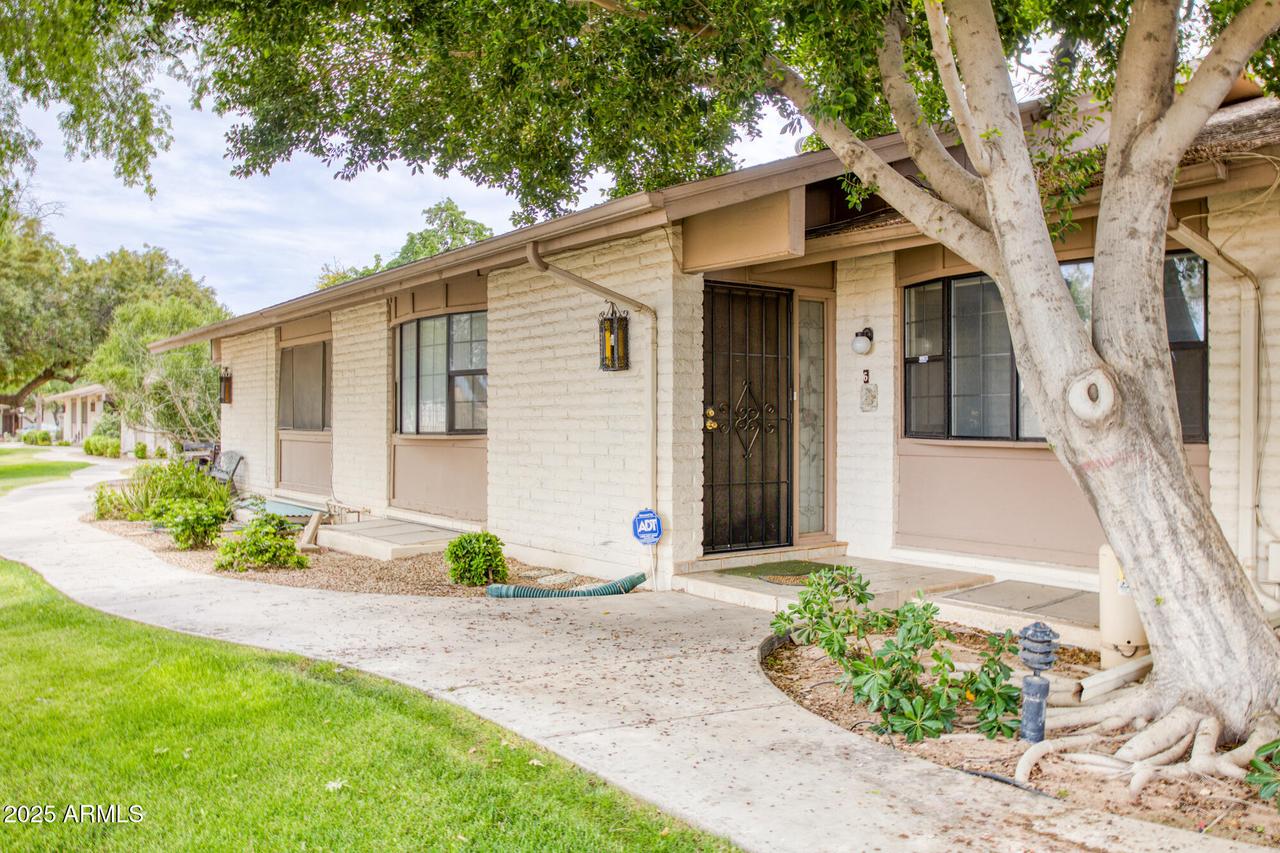 1550 N Stapley Dr. #6, Mesa, AZ 85203