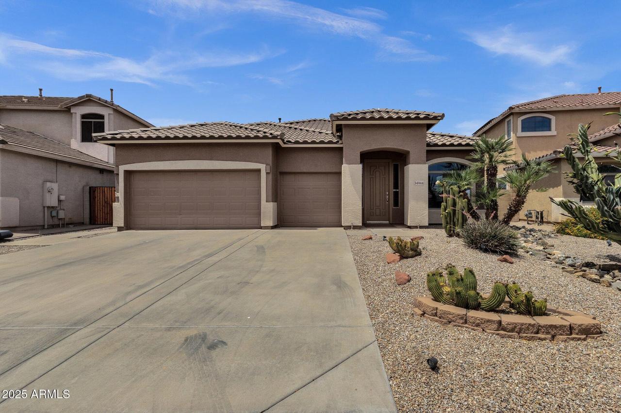 34944 N Mirandesa Dr., San Tan Valley, AZ 85143