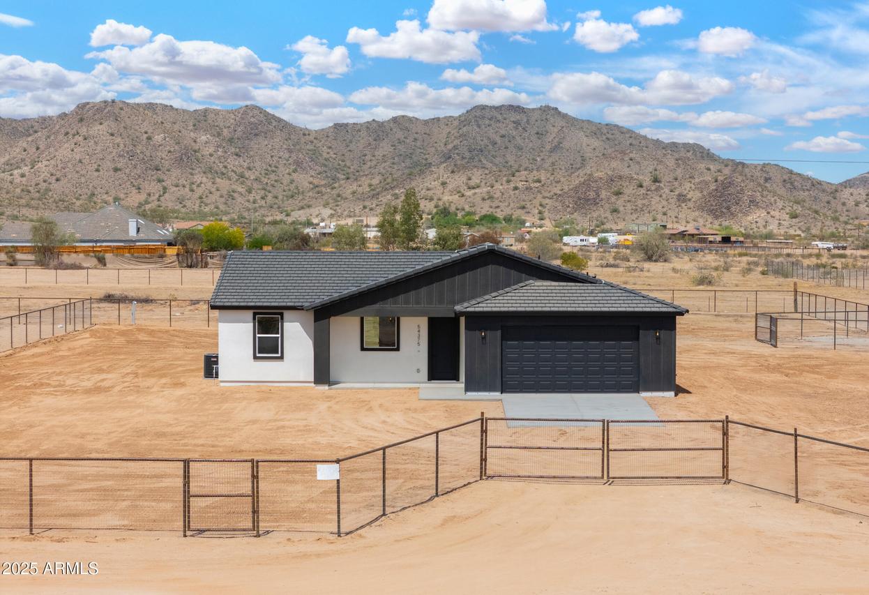 54375 W Los Santos Ln., Maricopa, AZ 85139